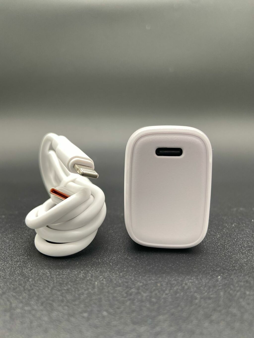 SUPER FAST CHARGER 20W TYPE C TO LIGHT DK-50IP