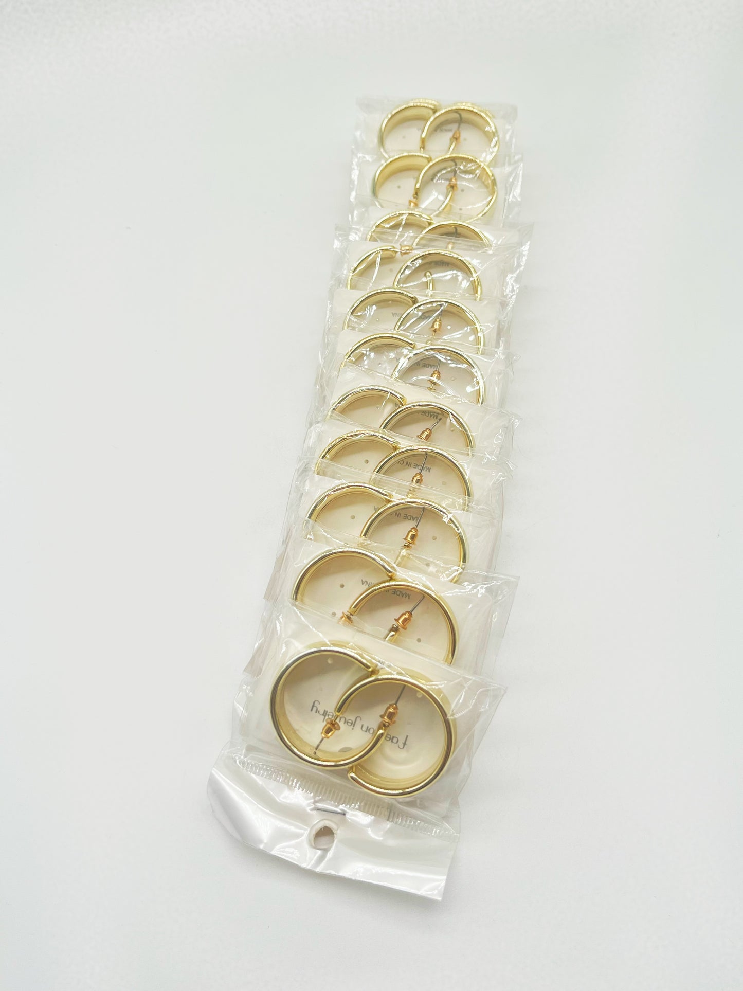 TIRA DE 12 ARITOS FASHION JEWELRY AF-12823 一包