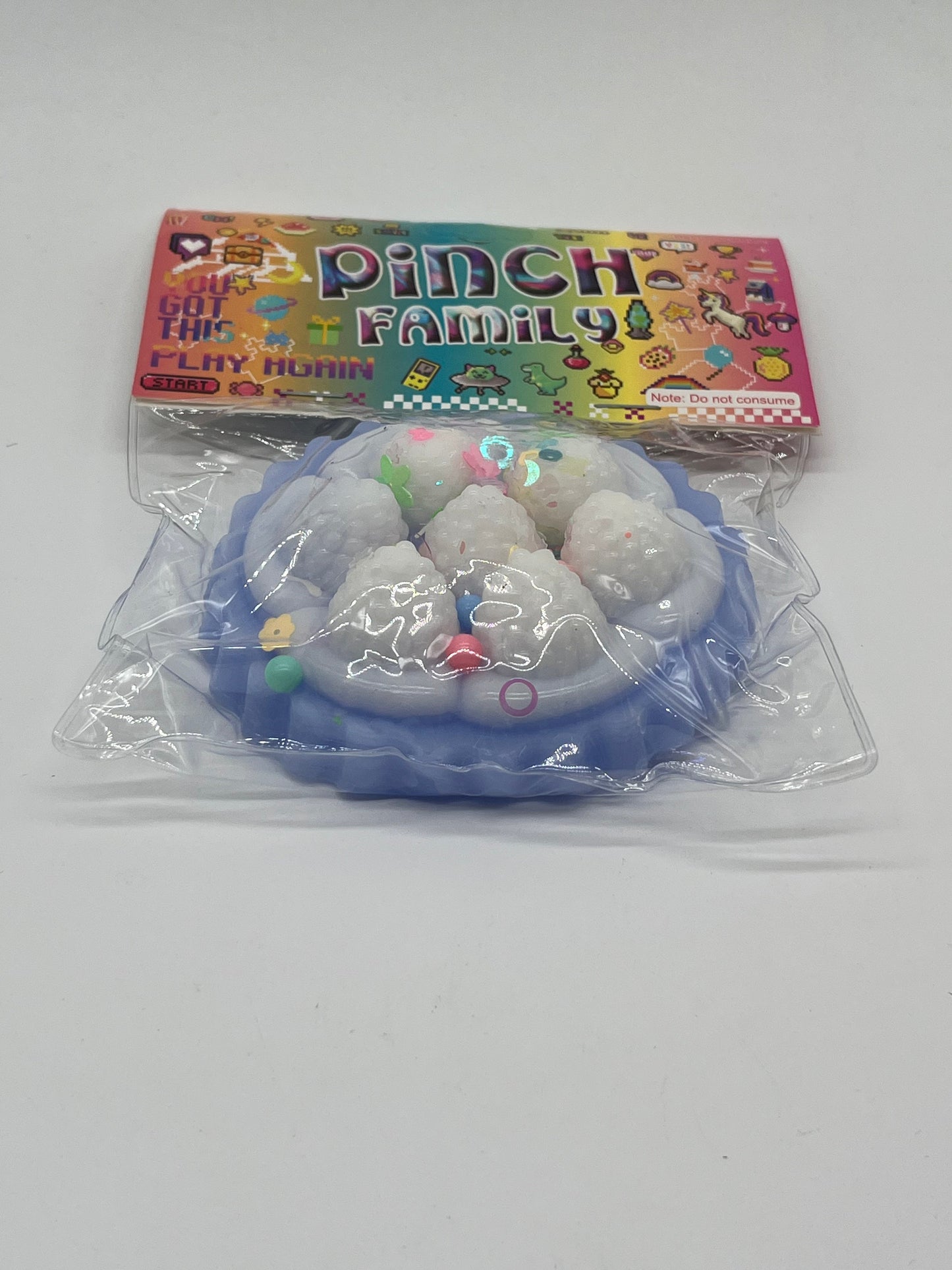 SQUEEZE PINCH FAMILY TORTA A201915