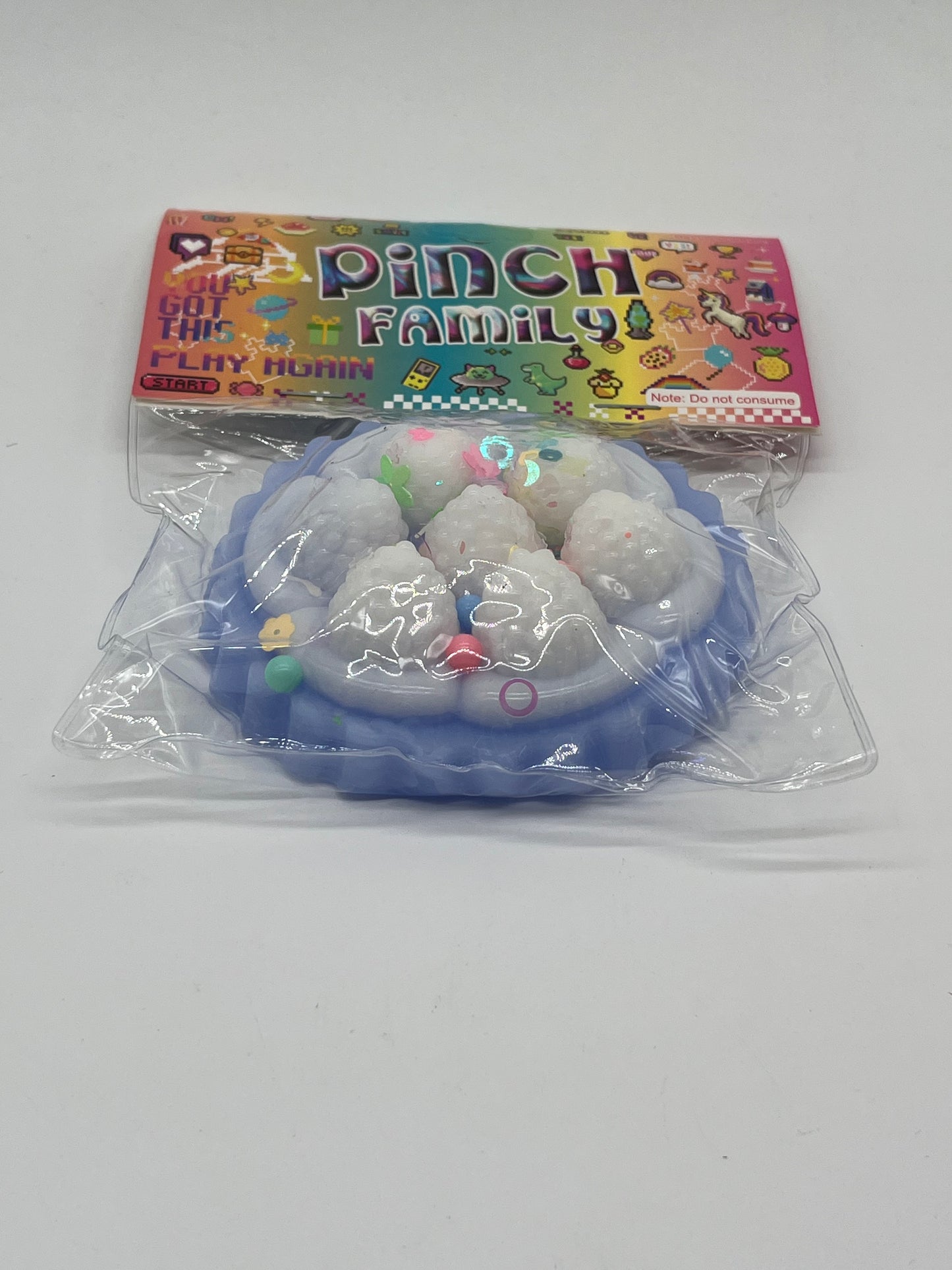 SQUEEZE PINCH FAMILY TORTA A201915